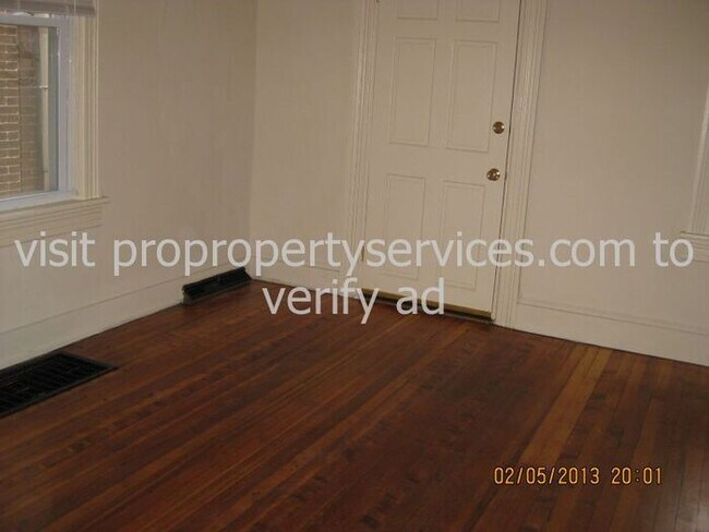 Foto del edificio - 302 S Mulberry St