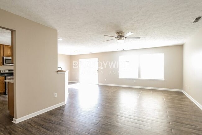 Foto del edificio - 2733 Dawnlake Dr