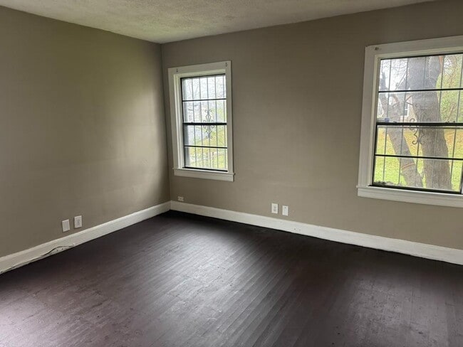 Foto del edificio - 2027 36th Ave N