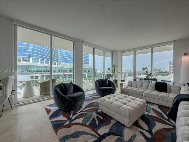 Foto del edificio - 1819 SE 17th St