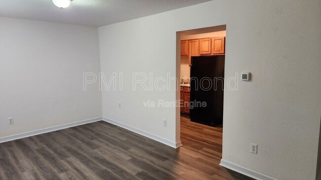 Foto del edificio - 3516 E Richmond Rd