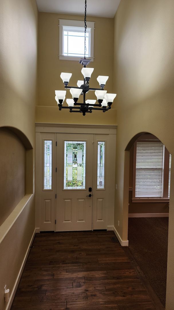 Foto del edificio - Beautiful Campus Glen 4-Bedroom!