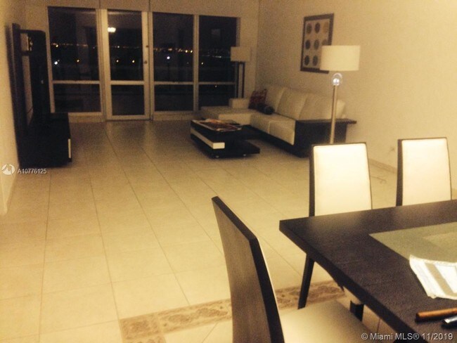 Building Photo - 5601  Collins Ave  PH-14 Miami Beach Fl 33140