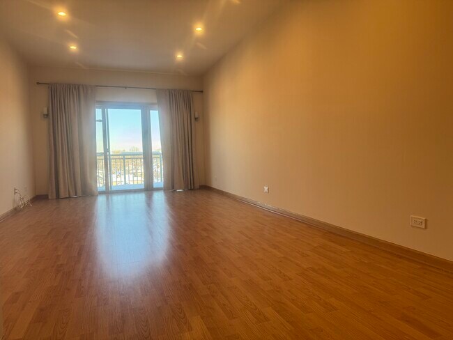 Foto del edificio - 2919 N Harlem Ave