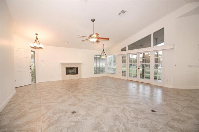Building Photo - 235 W Sabal Palm Pl