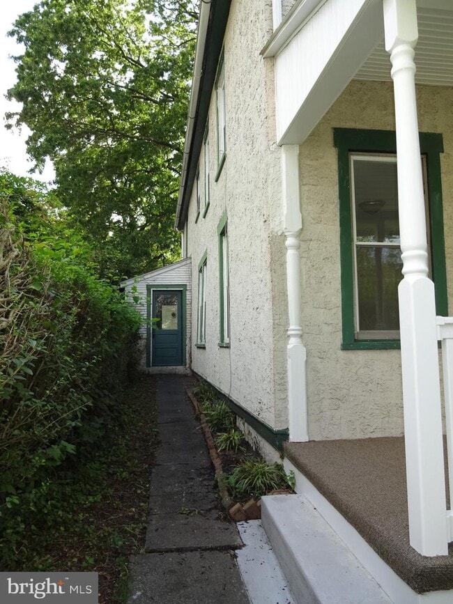 Building Photo - 418 Jefferson Ave