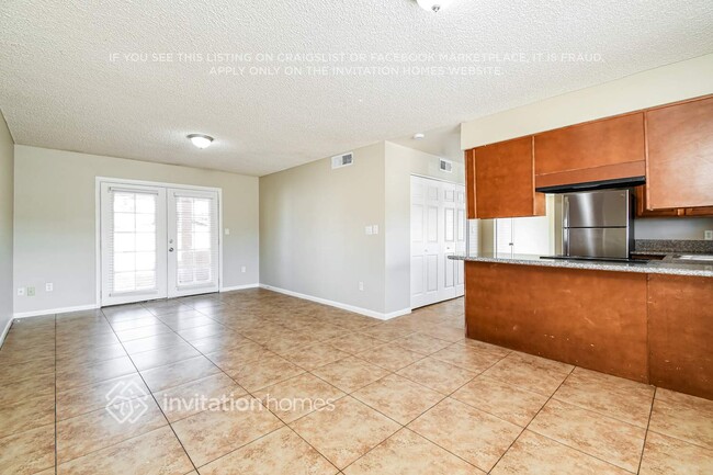 Foto del edificio - 514 E Westchester Dr