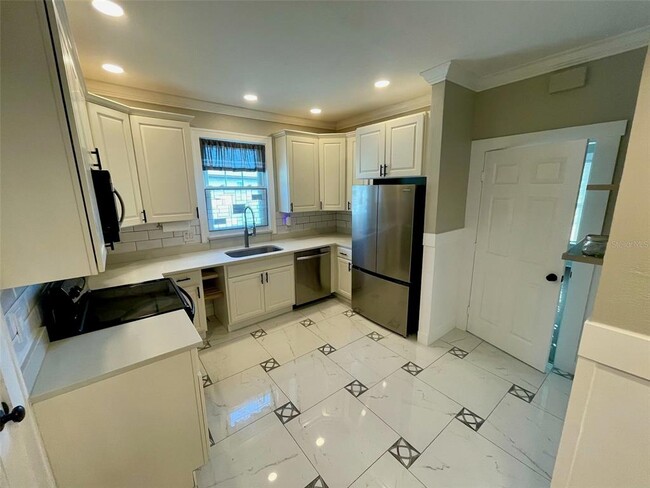 Building Photo - 3953 Arkansas Ave NE