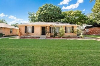 Building Photo - 511 Classen Dr