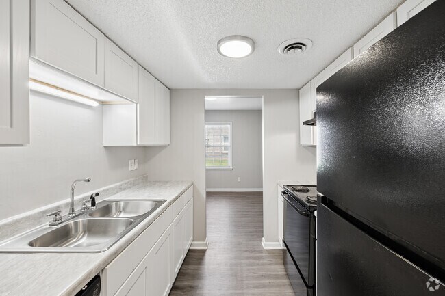 Twin Willow - 3 habitaciones, 1.5 baños - 1,240 pies cuadrados - Cocina - Gates at Summerville Apartments