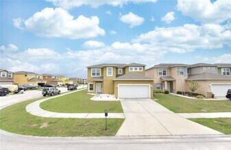 Building Photo - 1451 Salisbury Dr