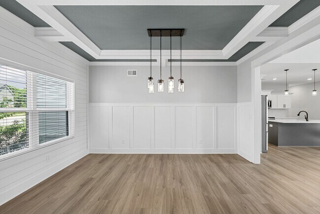 Foto del edificio - 4 Bedroom 2 1/2 Bath Home For Rent Near Ex...
