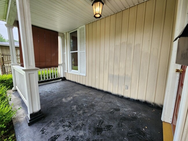 Building Photo - Spacious 4-Bedroom, 2-Bathroom Home COMING...