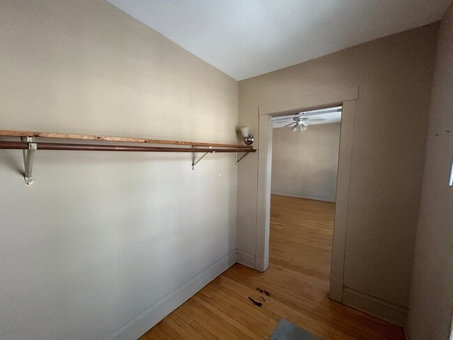 Building Photo - 114 S Blair St