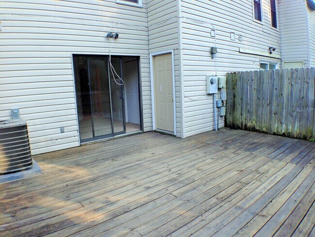 Foto del edificio - 5640 Gates Landing Rd