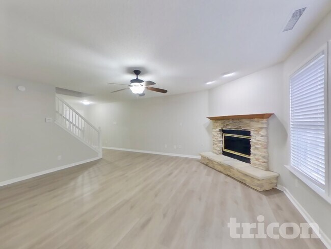 Foto del edificio - 3422 Brandenburg Blvd