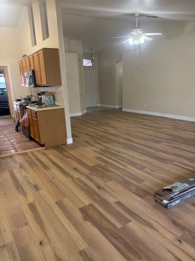 Foto del edificio - 1925 N Ashland