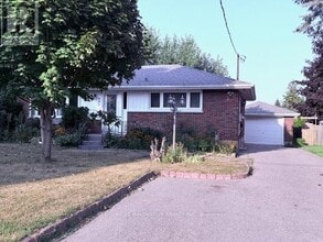 Building Photo - 491 Fairlawn St