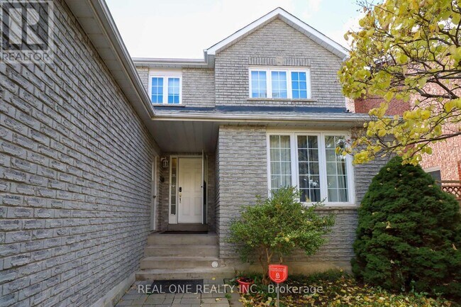 Building Photo - 4474 Glen Erin Dr