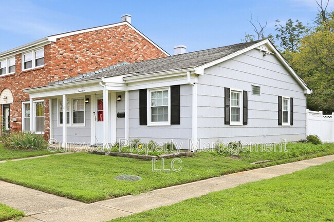 Foto del edificio - 17 Farragut Ct