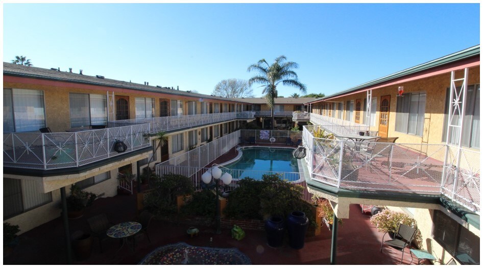 Foto principal - 2115 Placentia Ave