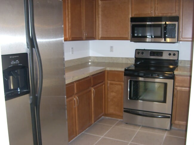 Building Photo - 8385 S Haven Ln
