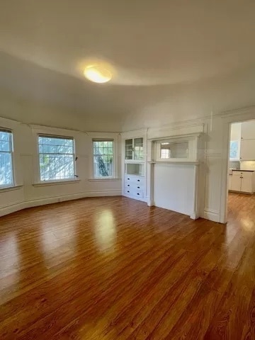Living Room 2 - 535 30th St