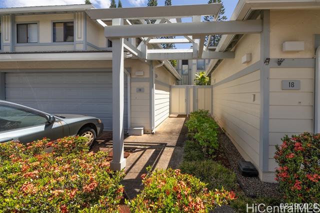 Building Photo - 95-280-280 Ualalehu St