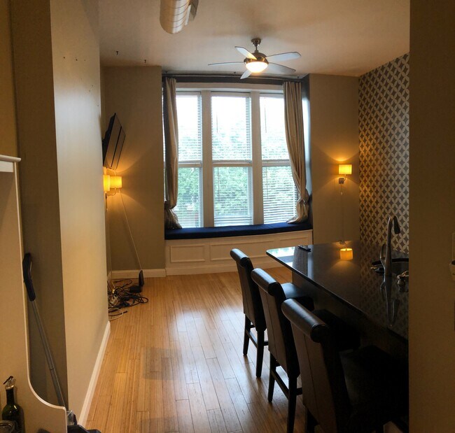 Family Room - 2151 Fulton Ave