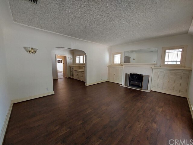 Building Photo - 740 Cordova Ave