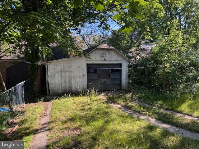 Building Photo - 107 Oak St