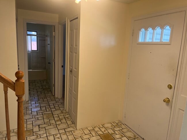 Building Photo - 226 Patuxet Ct