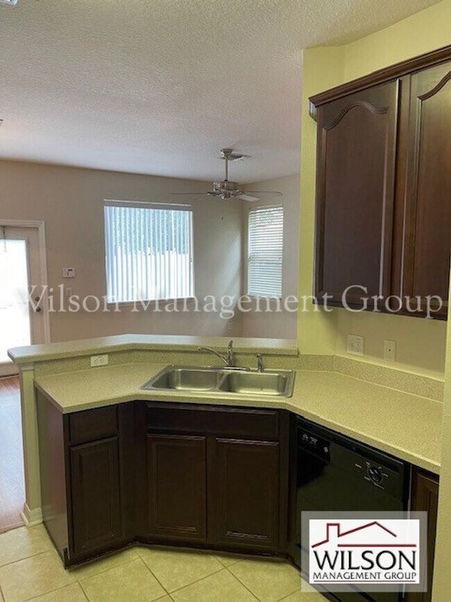 Building Photo - 2 br, 2.5 bath House - 8879 Newmarket Drive