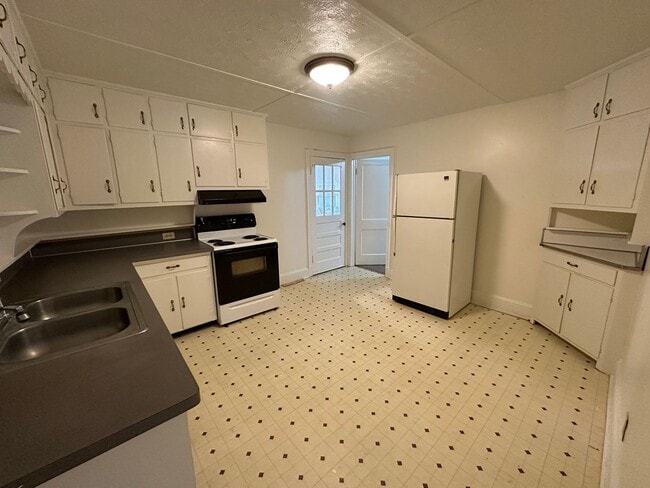 Foto del edificio - 3753 Back Hampden Sydney Rd