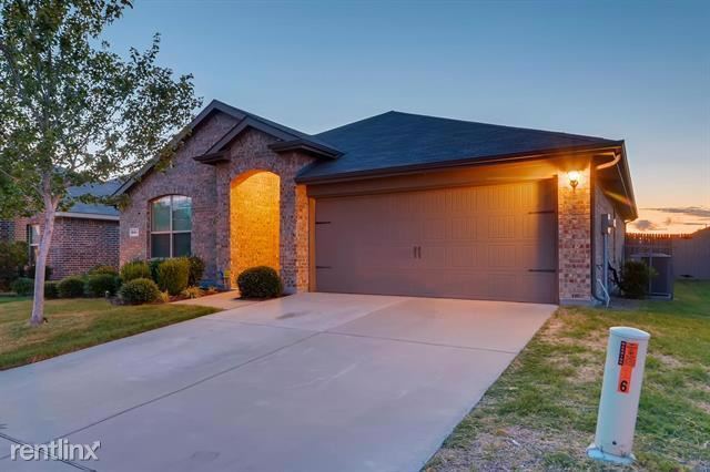 Building Photo - 4 br, 2 bath House - 2005 Zavala