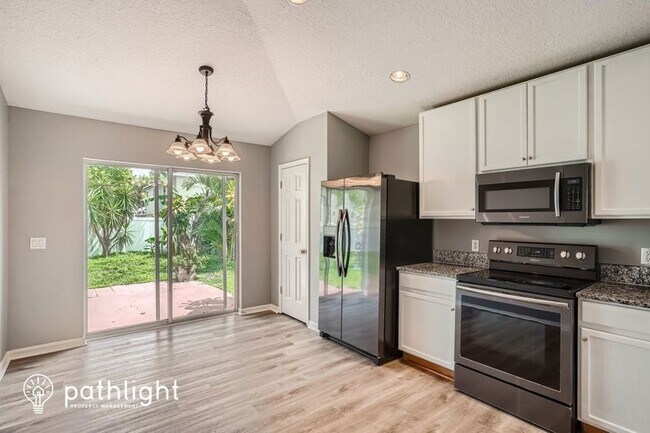 Building Photo - 10434 Frog Pond Dr