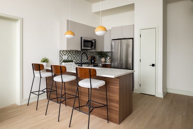 The Hawthorn - The Hawthorn Apartments