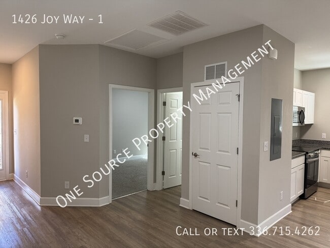 Foto del edificio - 1426 Joy Wy