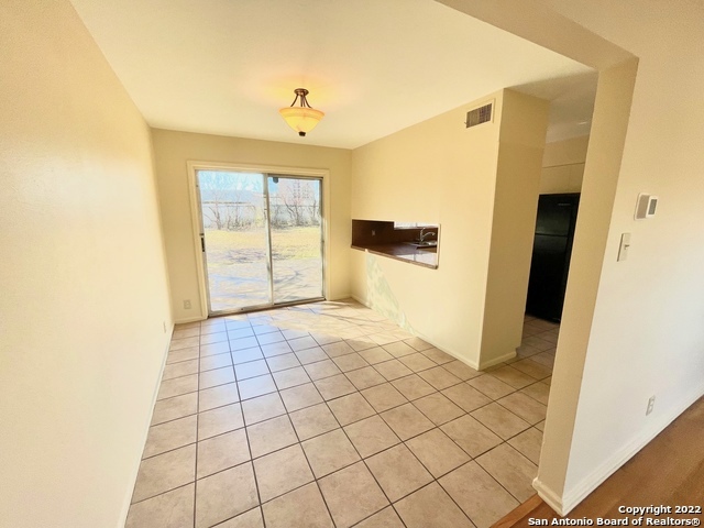 Building Photo - 606 Marquis Ln