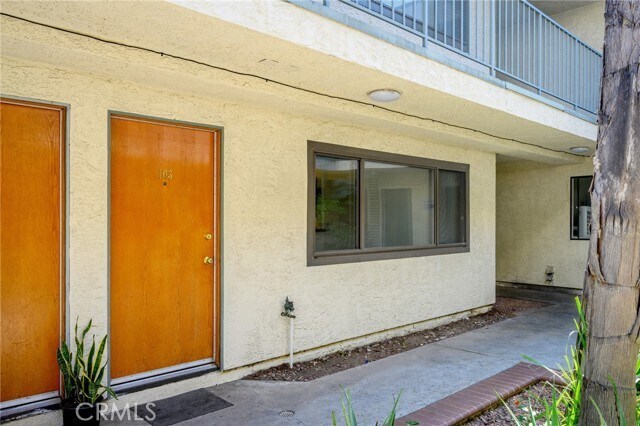 Foto del edificio - 16226 Vanowen St