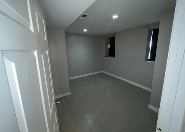 Photo - 431X Liberty Heights Ave Apartment