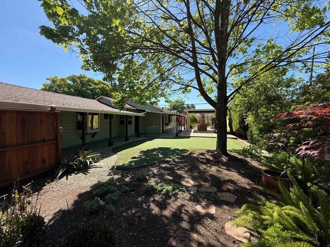 Charming Land Park 2 Bedroom - Charming Land Park 2 Bedroom