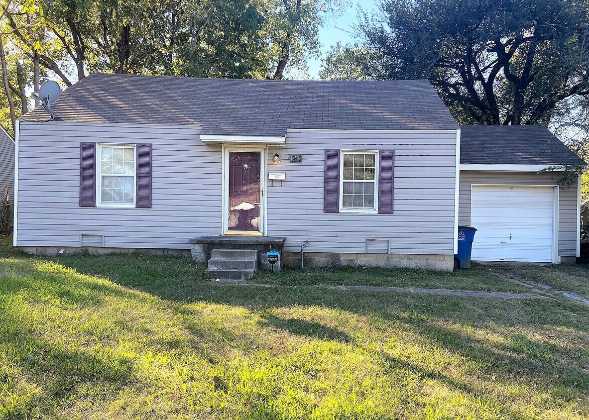 1212 S Erie Ave, Tulsa, OK 74112 House Rental in Tulsa, OK
