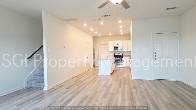Building Photo - 331 Stone Ct
