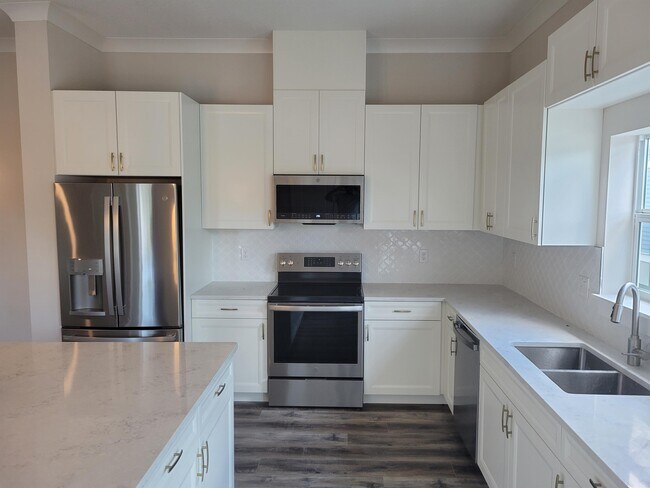Photo - 3126 W Azeele St Townhome
