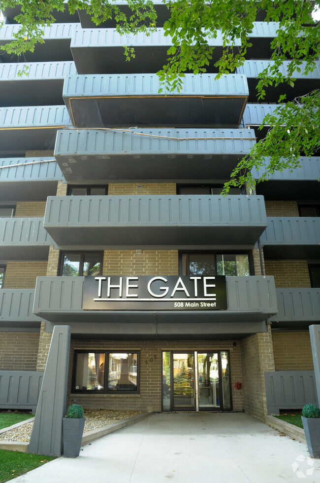 Building Photo - The Gate