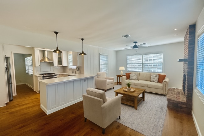 Building Photo - 1802 Orange Ave