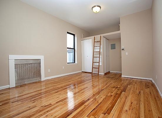 Primary Photo - 220 W 83rd St