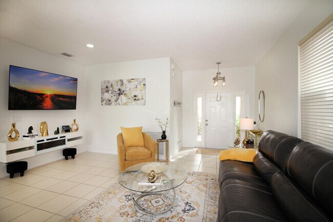 Foto del edificio - 5809 Raceway Rd