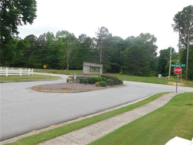 Building Photo - 2795 Wyndham Park Dr NE